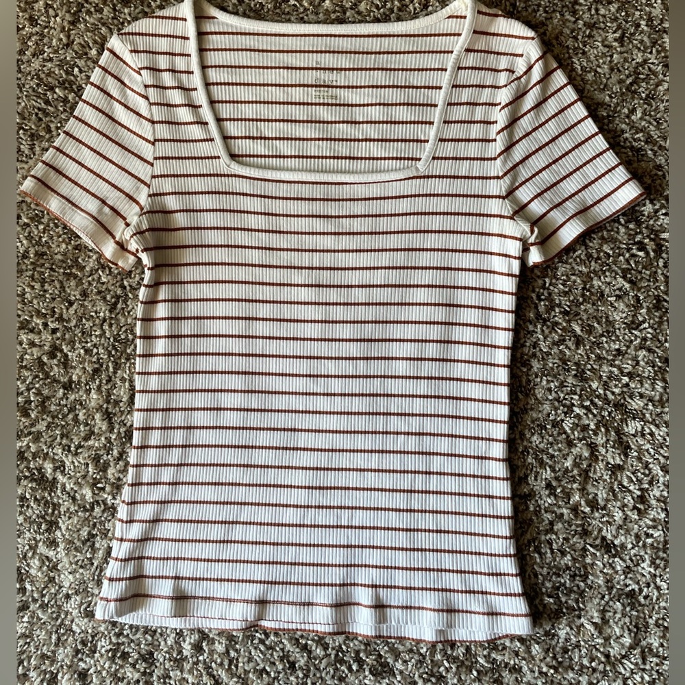 Womens shirt size medium